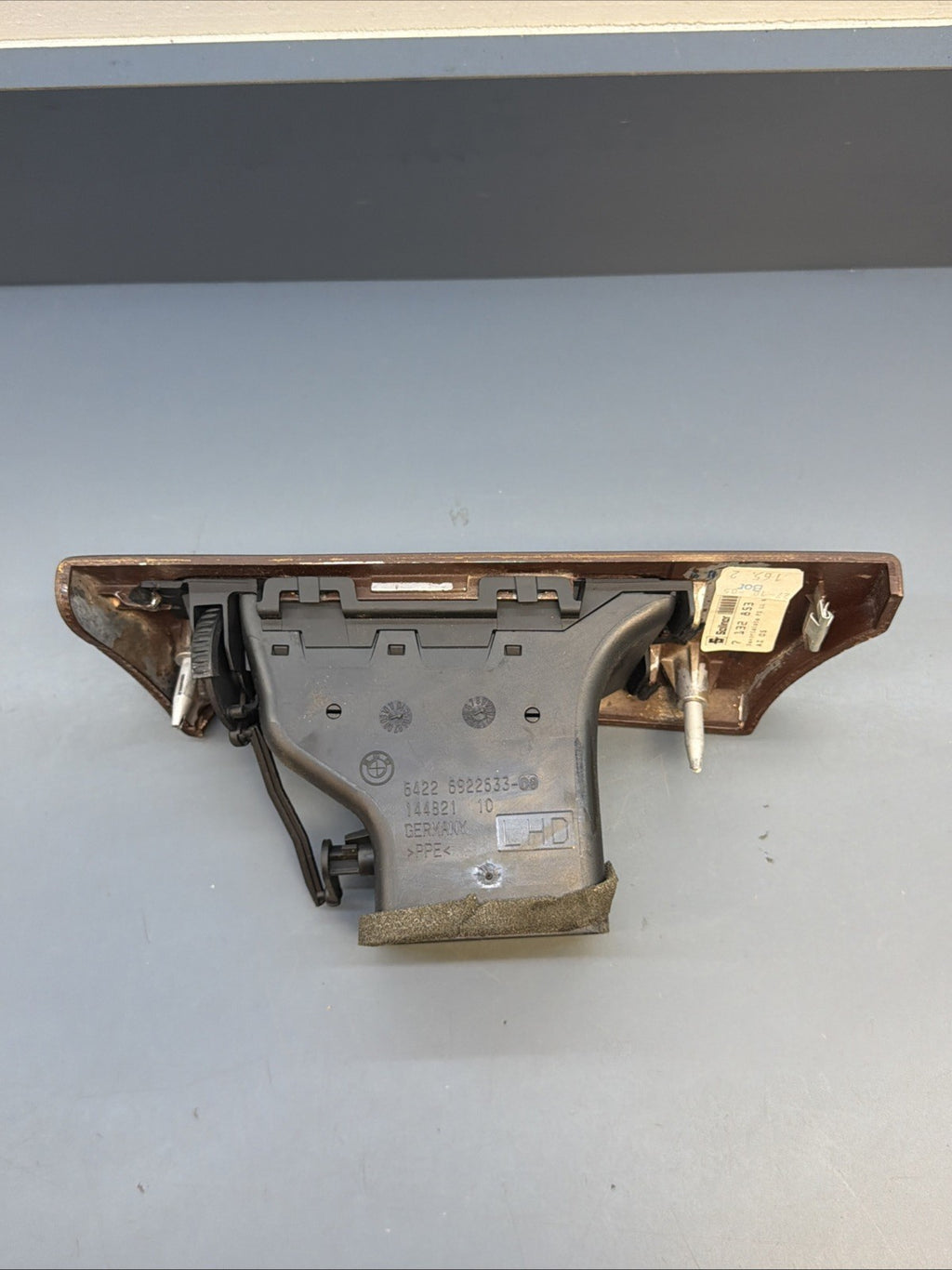 06-13 BMW E90 325I 328I 330i 335I LEFT DASH DASHBOARD DRIVER AIR VENT 6922633
