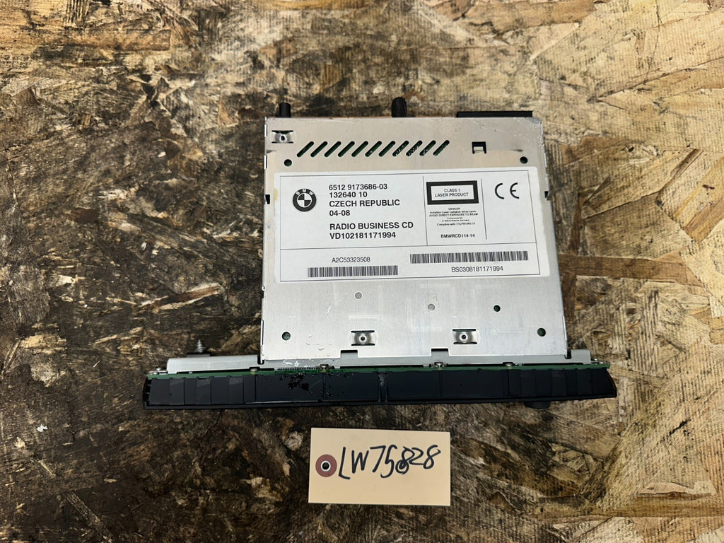 BMW 2003-2010 E83 X3 AM FM CD BUSINESS RADIO RECIEVER OEM 9173686
