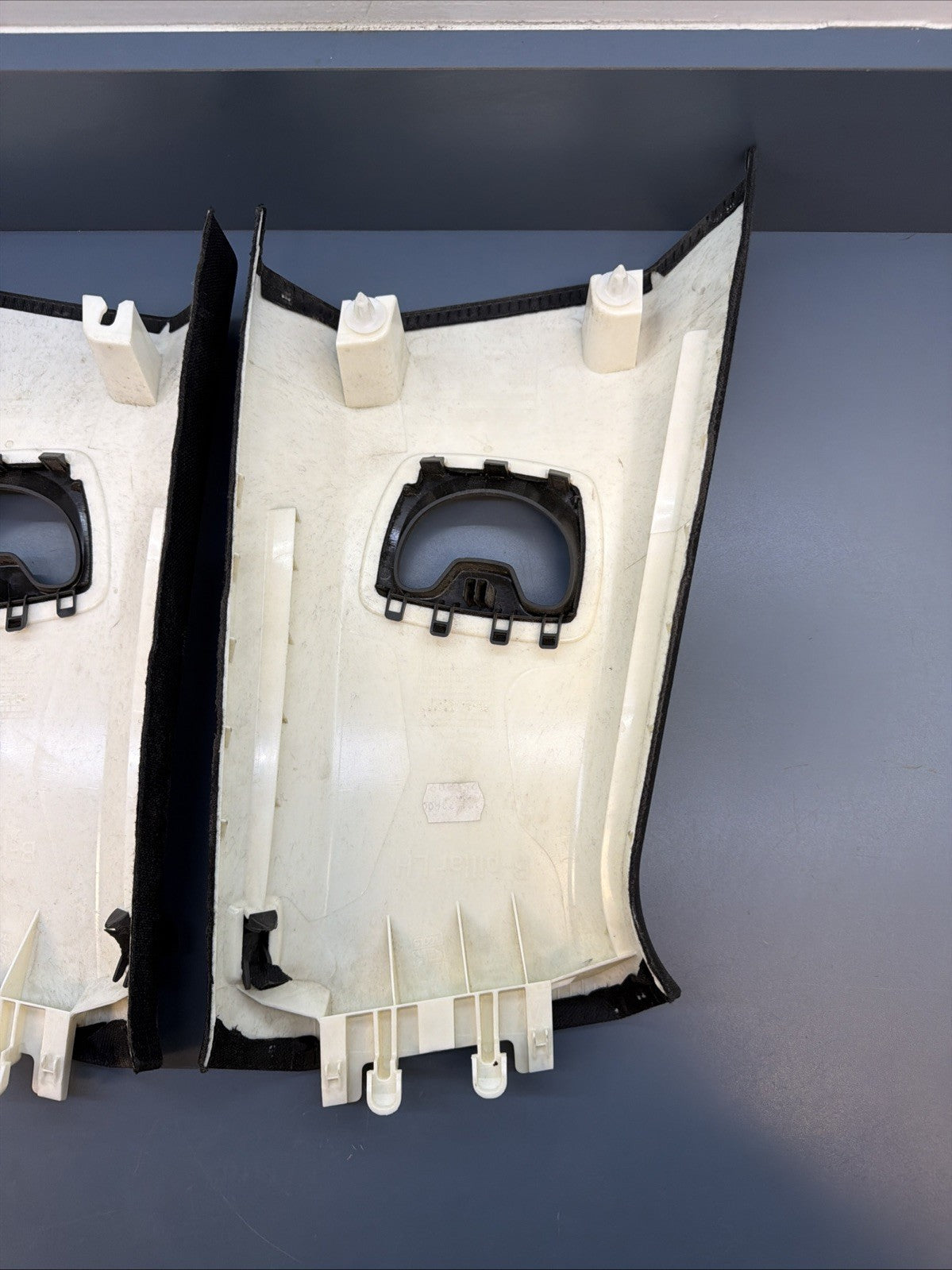 09-15 BMW 750Li LEFT & RIGHT SEATBELT B-PILLAR TRIM COVER BLACK  9112739 9112740