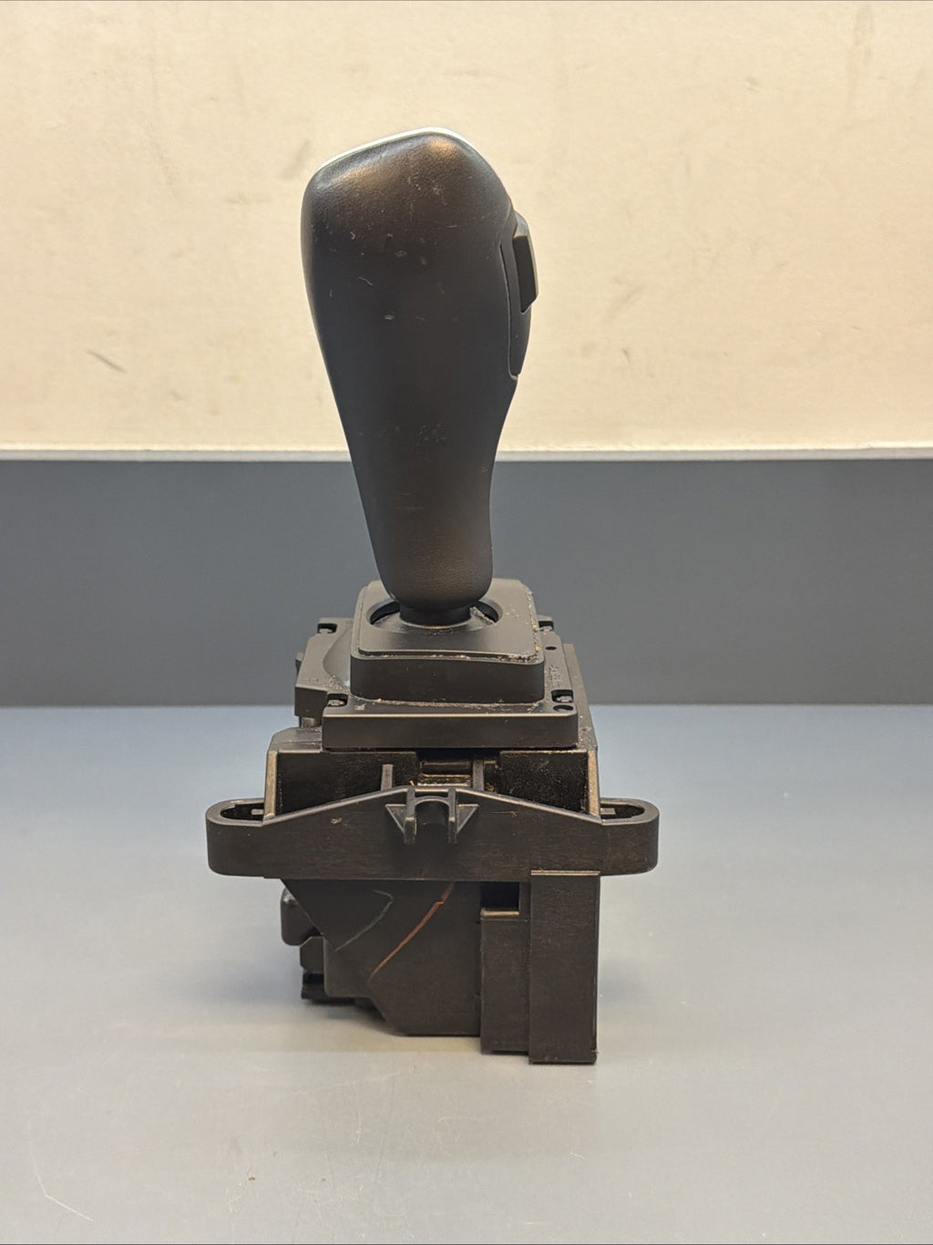 2011-17 BMW X3 X4 528 750 F10 F25 F26 Transmission Floor Shifter 10099975 OEM