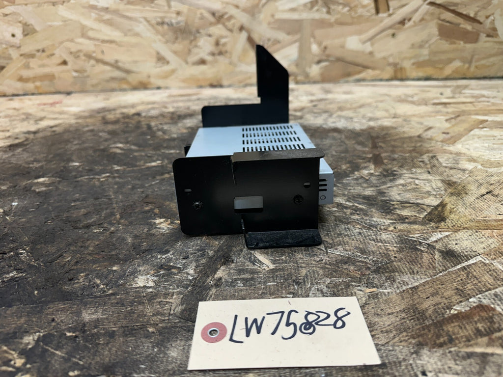 BMW 2002-2008 E85 E86 Z4 SIRIUS SATELLITE RADIO RECIEVER OEM 65120440550