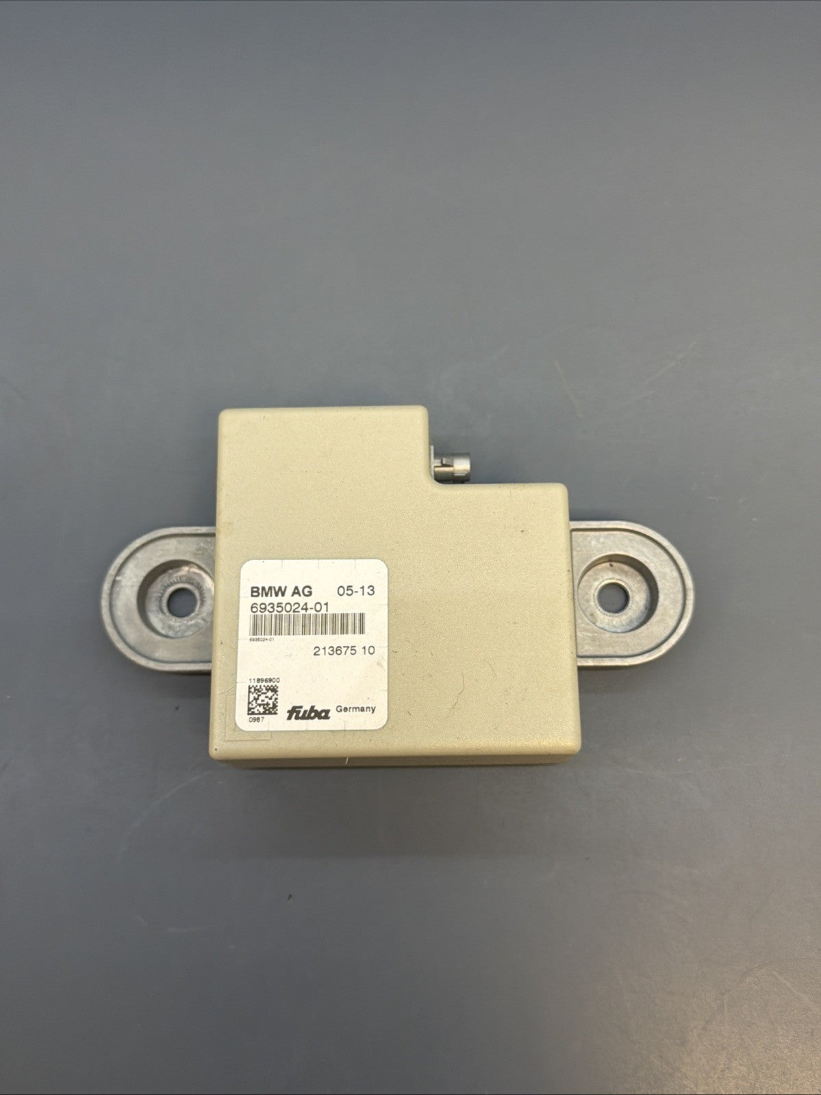 2008 - 2015 BMW E84 X1 E90 E91 E92 Antenna Amplifier Module Unit 6935024