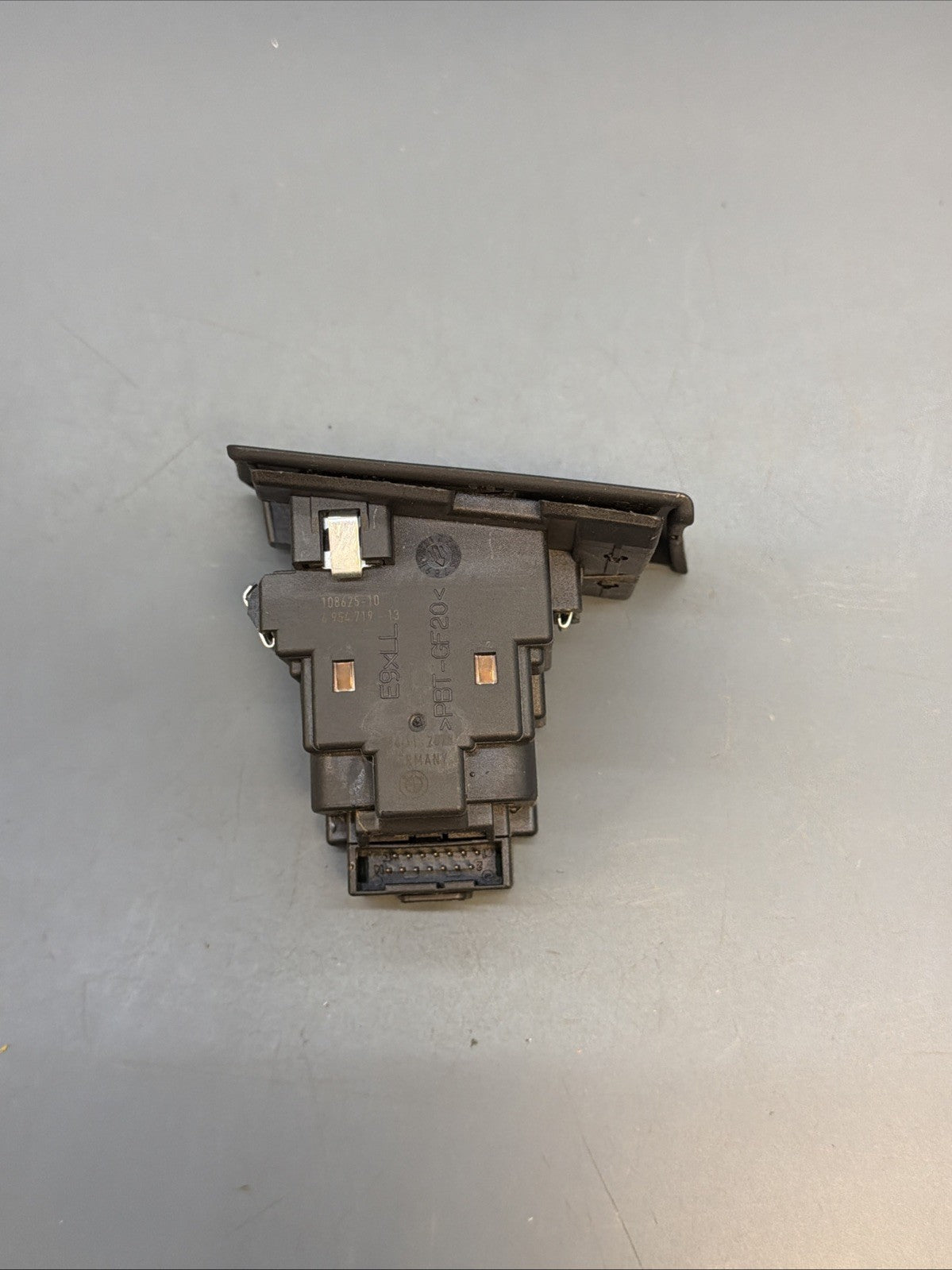 BMW E90 E93 328i ECU N52 3.0 Engine Computer Ignition Module Key MSV80 7624048