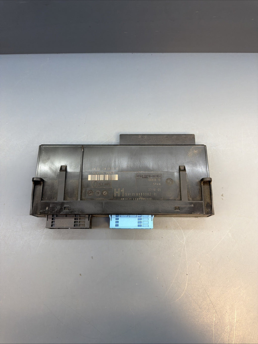 BMW E90 E91 E92 Body Control Module 6983302 OEM 06-13 325 328 330 335 M3