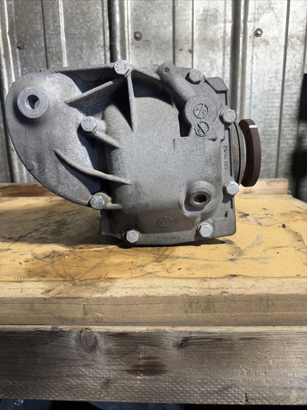 BMW REAR DIFFERENTIAL E90 328 SERIES  FINAL DRIVE 3.73 7566179