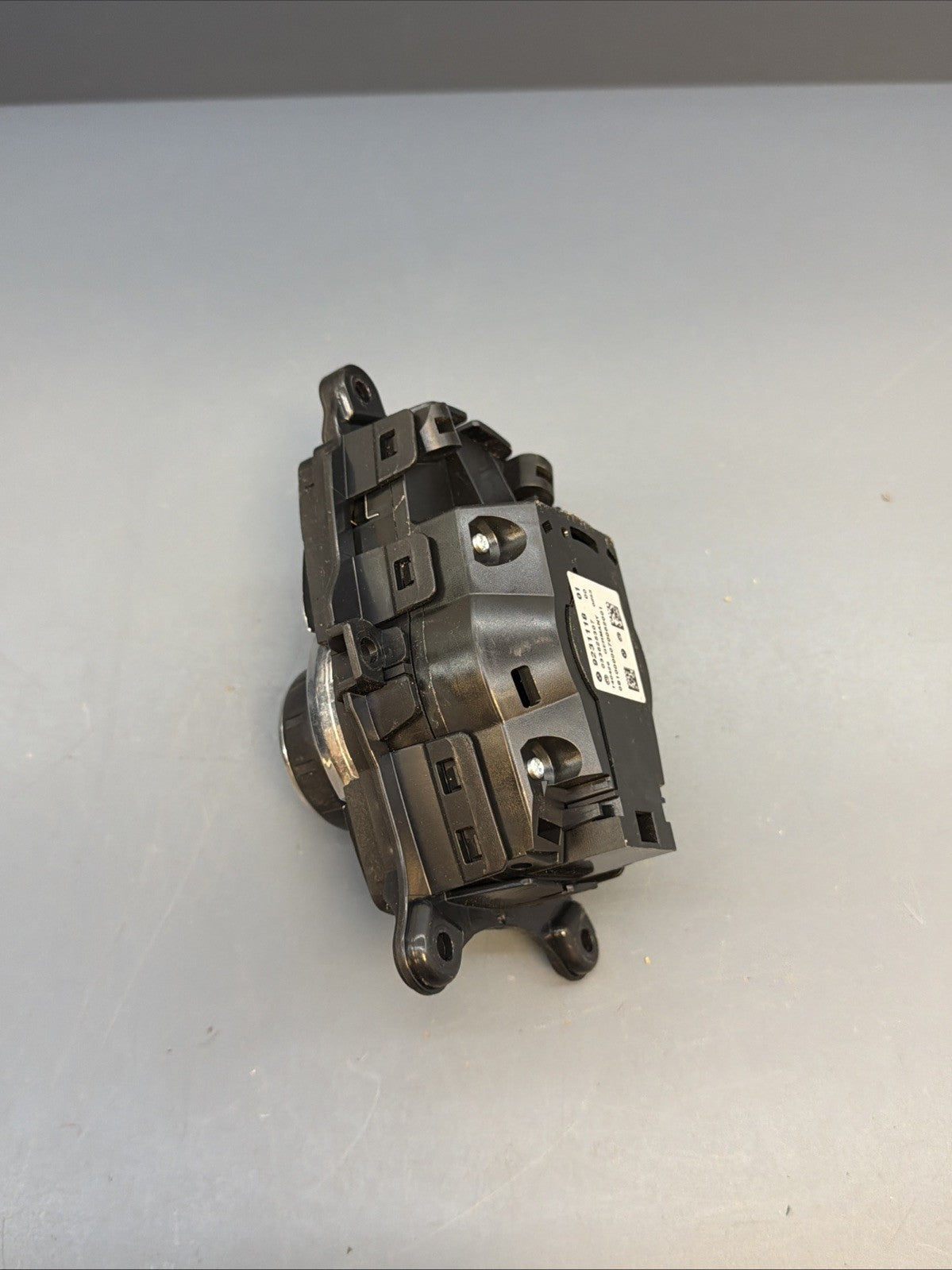 07-13 BMW E63 E64 E92 E93 iDrive CIC Radio Navigation Media Controller 9231118