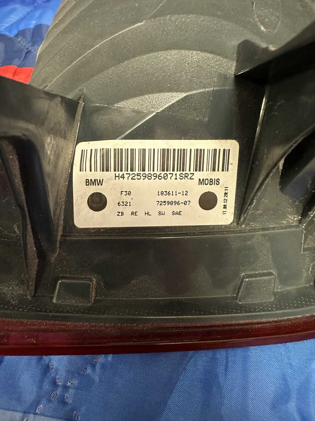2012 - 2016 BMW 328I F30 REAR RIGHT SIDE TRUNK OUTER STOP TAILLIGHT TAILLAMP OEM