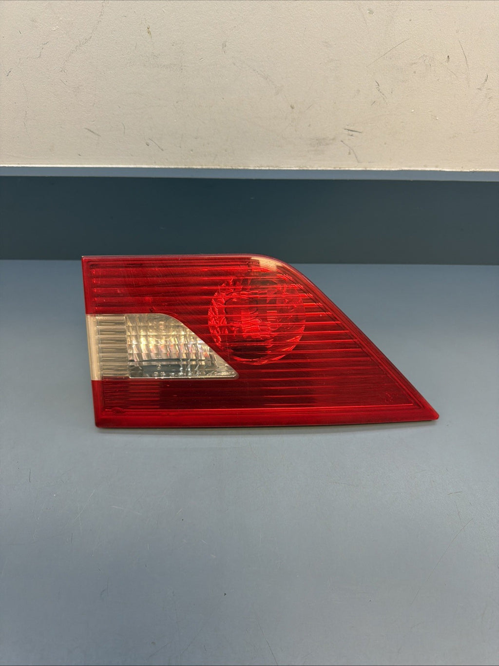 2004-2006 BMW X3 E83 Right Inner Taillight Tail Light OEM 3420206