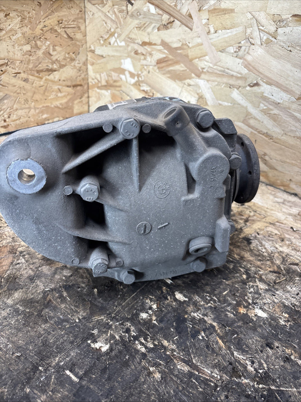 BMW REAR DIFFERENTIAL 5 SERIES 3.46 FINAL DRIVE 3310 7560883 AWD E60