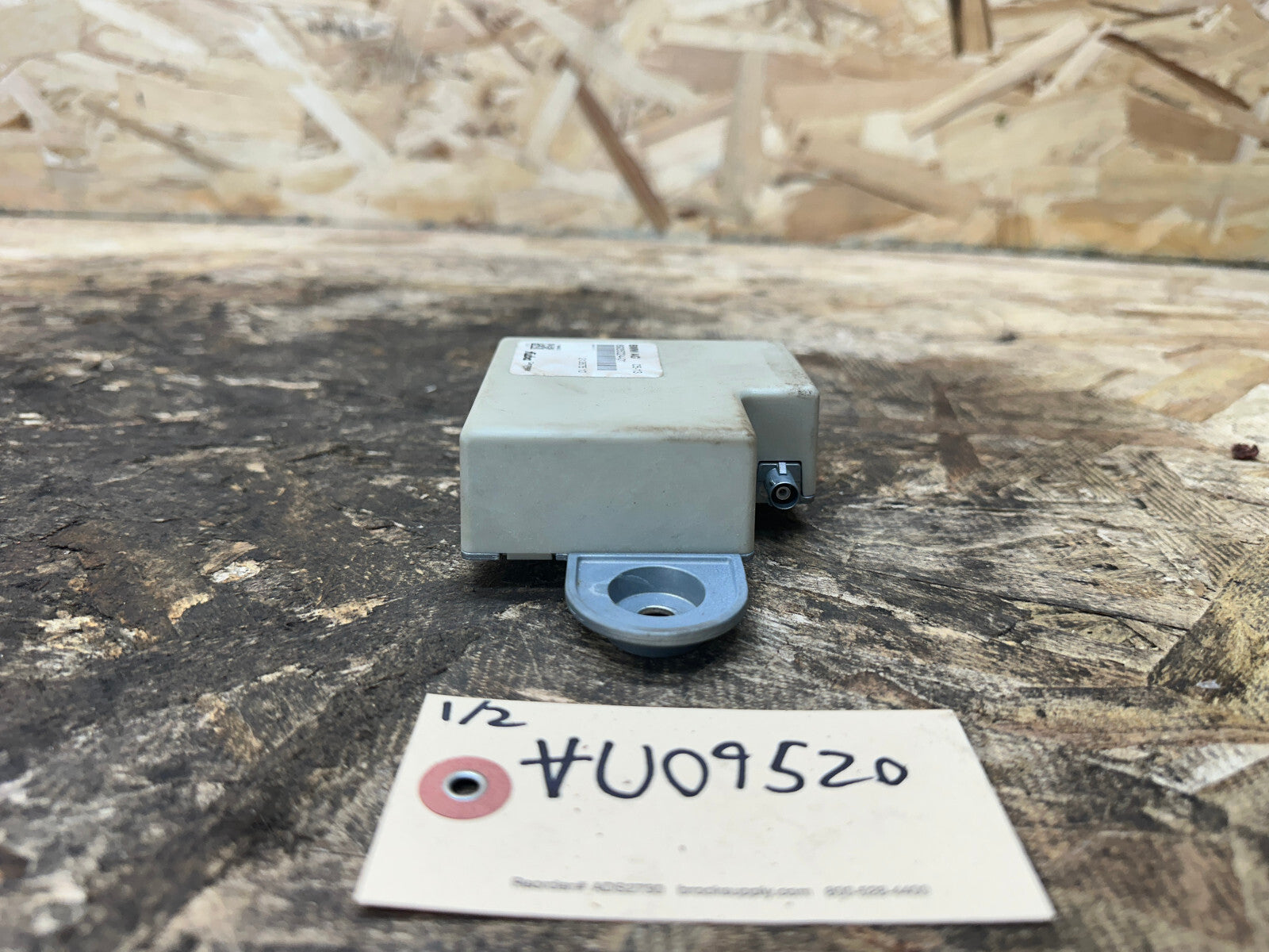 BMW 03-19 BACK UP ANTENNA AMPLIFIER CONTROL MODULE OEM 6935024