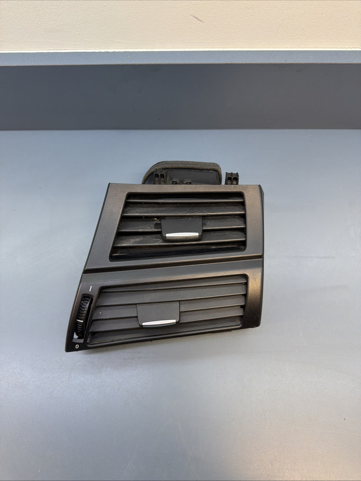 2007 2008 - 2013 BMW X5 FRONT RIGHT SIDE A/C HEATER AIR VENT GRILLE 9227768 OEM