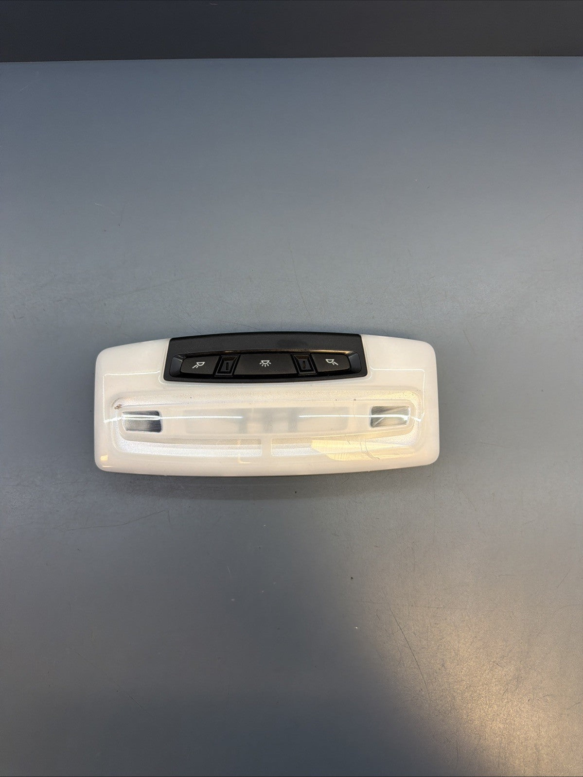 BMW F30 2012-2019 REAR OVERHEAD DOME LIGHT SWITCH OEM 179349-00