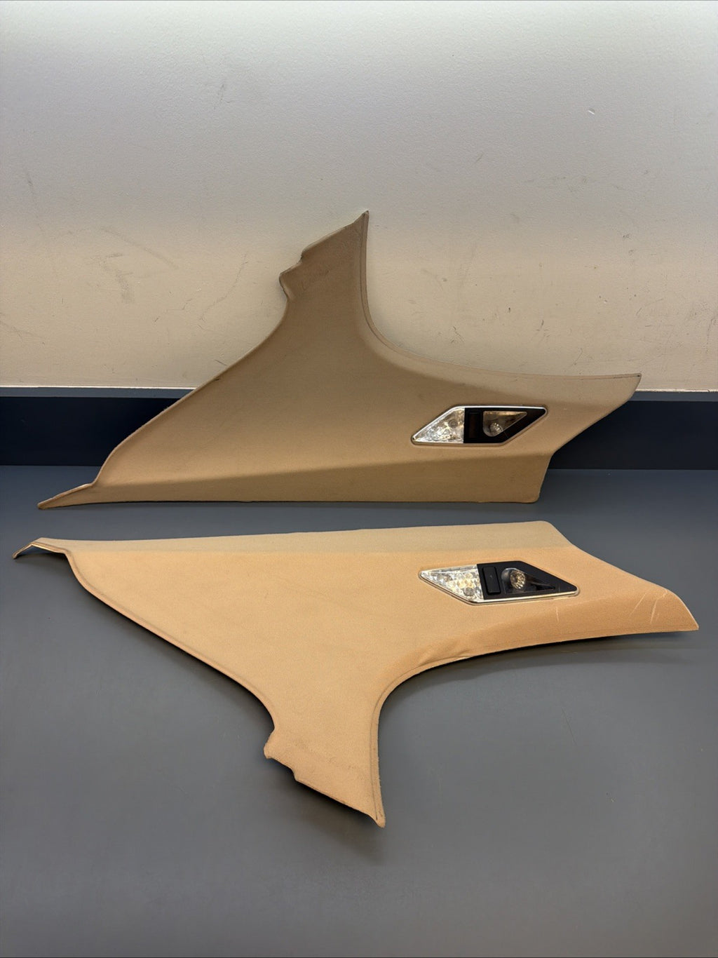 99-05 BMW E46 SEDAN Pair Of Left & Right Rear C Pillar Trim Panel BEIGE 8220243