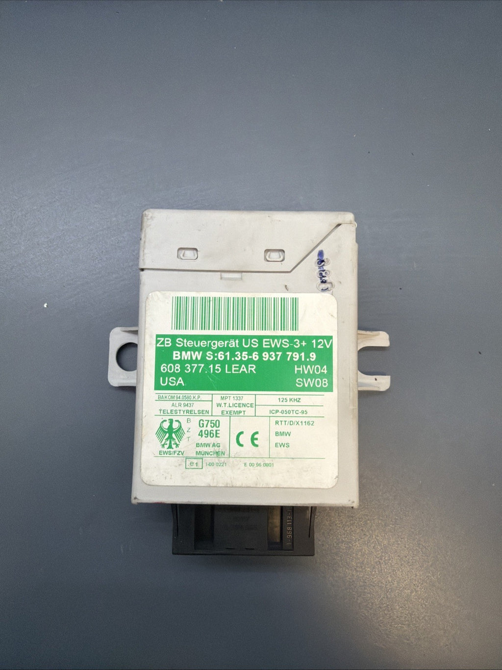 BMW X3 2004 E83 3.0L THEFT LOCKING CONTROL MODULE OEM 6937791
