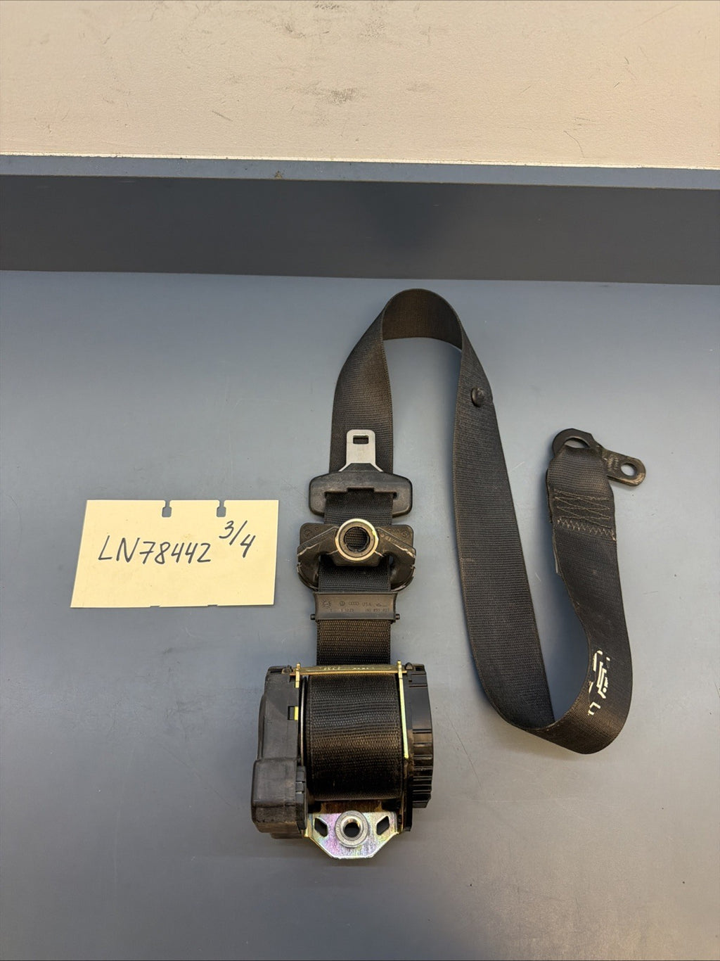 OEM LEFT FRONT SEAT BELT RETRACTOR FOR 2000 2001 2002-2006 BMW E53 X5 00043594