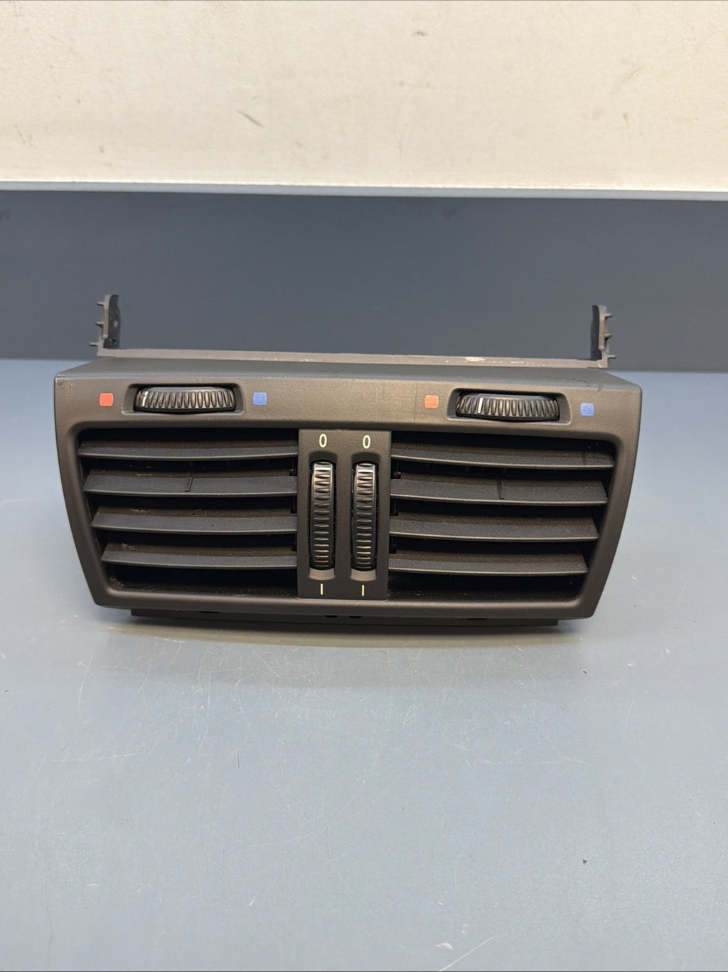 2007-2013 BMW X5 E70 FRONT CENTER DASH AIR VENT DUCT 6954953 OEM