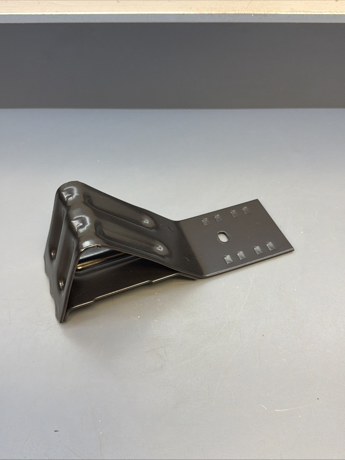 BMW E46 E39 Wheel Chock Trunk Tool w Nut OEM 99-10 323 325 328 330 M3 X3 Z4 X5