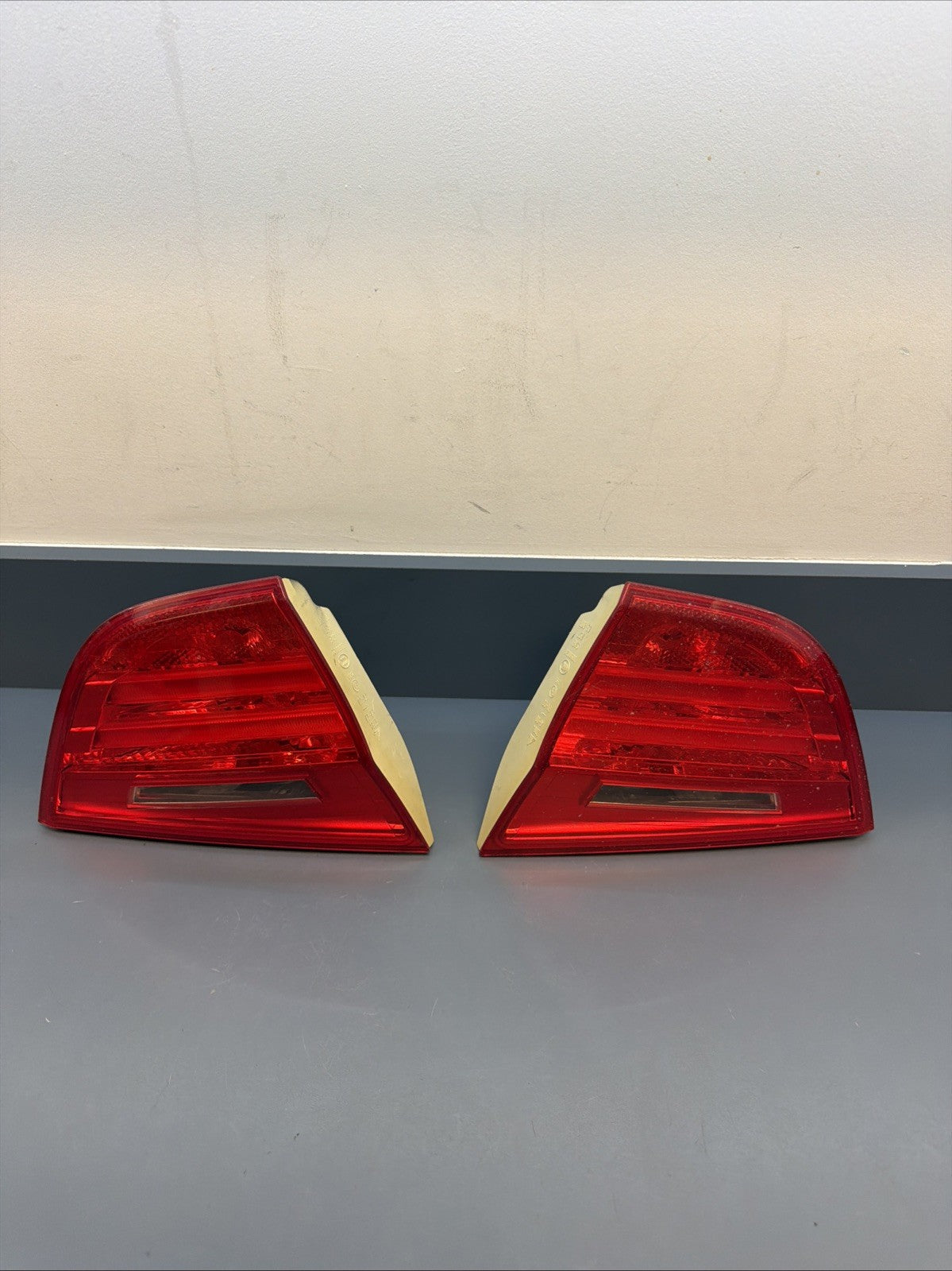 BMW 07-11 E90 LCI 3 SERIES R+L INNER TRUNK LED TAIL LIGHTS 2PC 7289428+7289427
