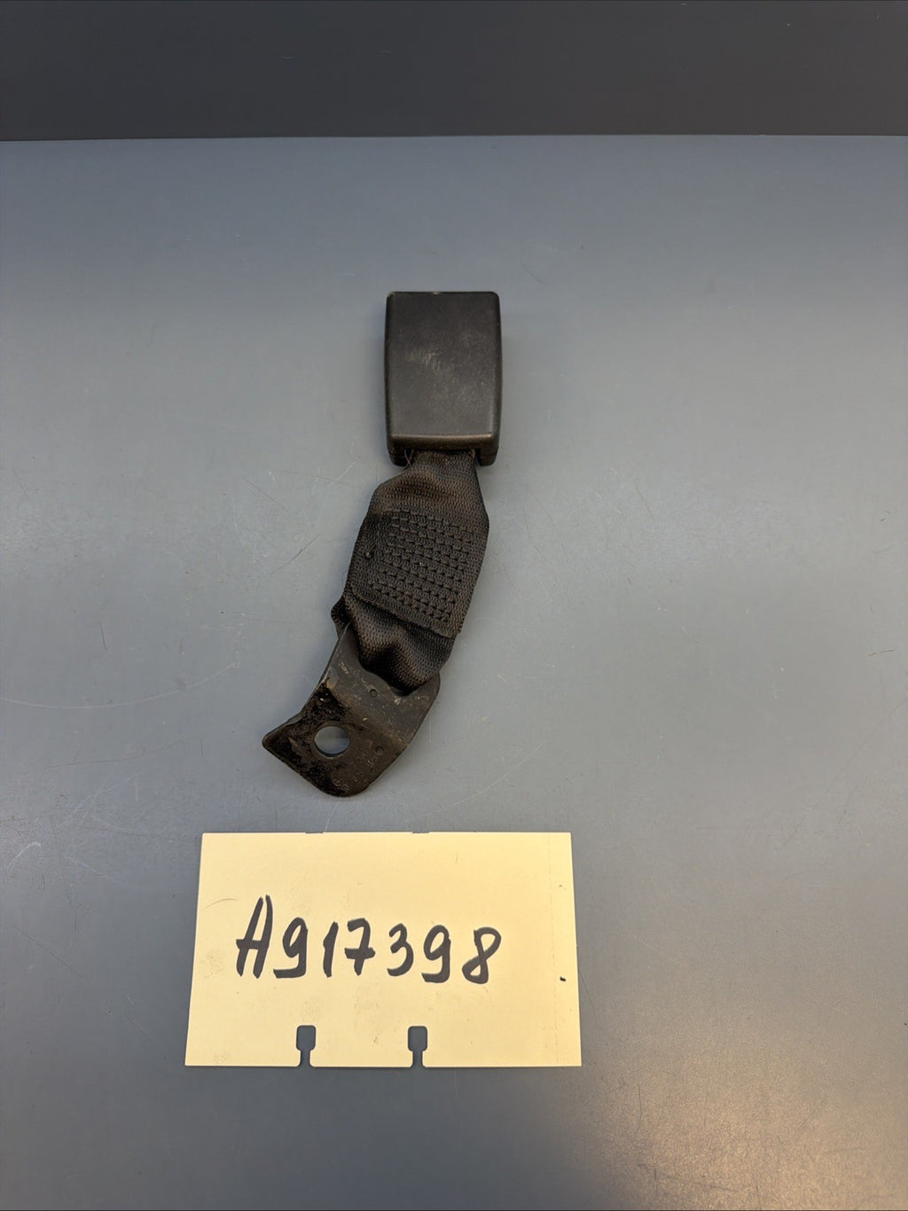 OEM 2006-2013 BMW 328I 335I Rear Left/Right Seat Belt Buckle 9117261 BLACK