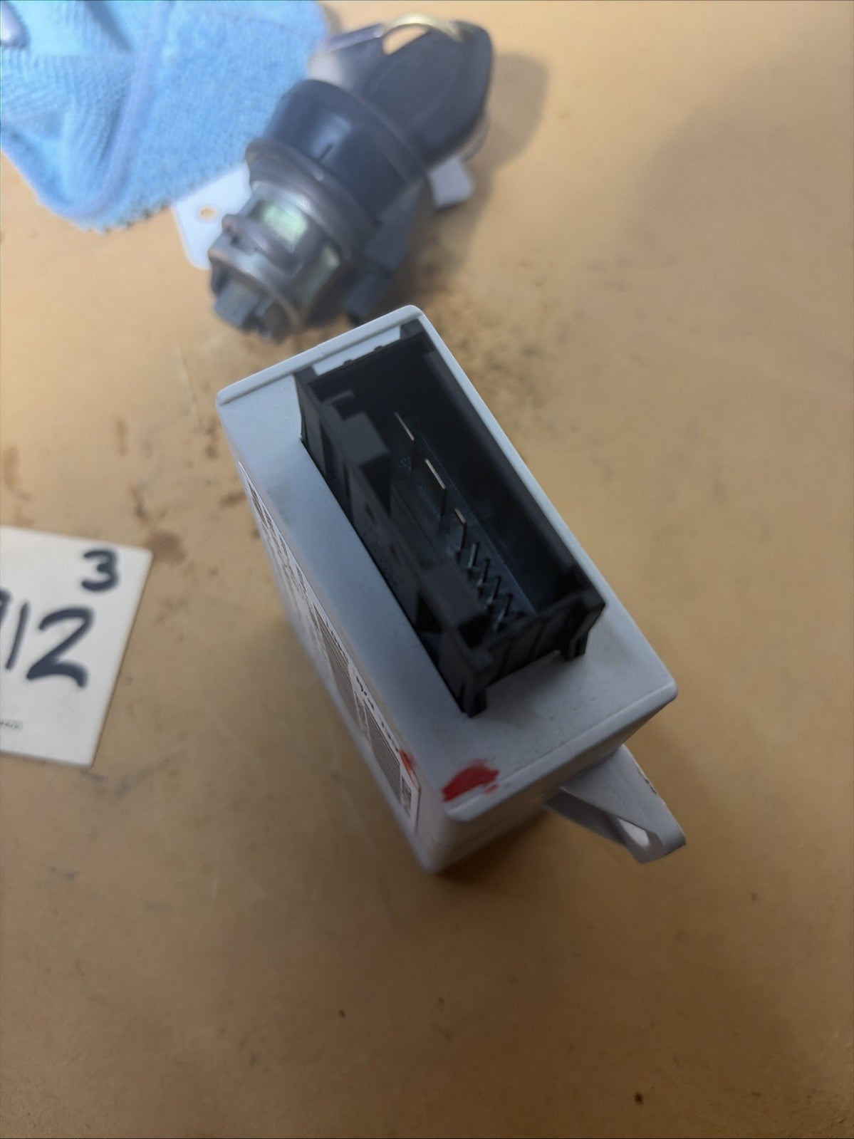 2007-2010 BMW X3 DME EWS IGNITION KEY TRANSPONDER MSV80 MSV80 EWS4.4 7576670