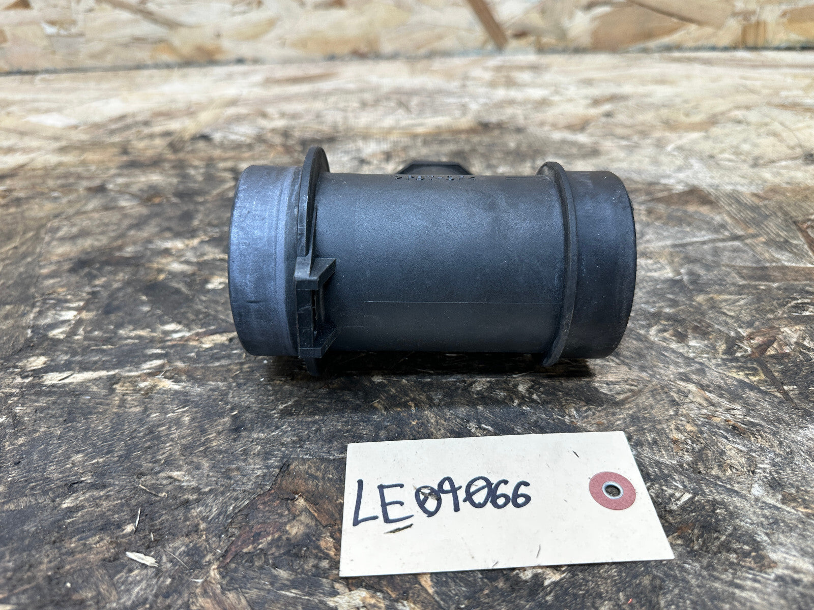 BMW 93-01 E31 E36 E38 E36/7 MASS AIR FLOW SENSOR+HOUSING OEM 1736224