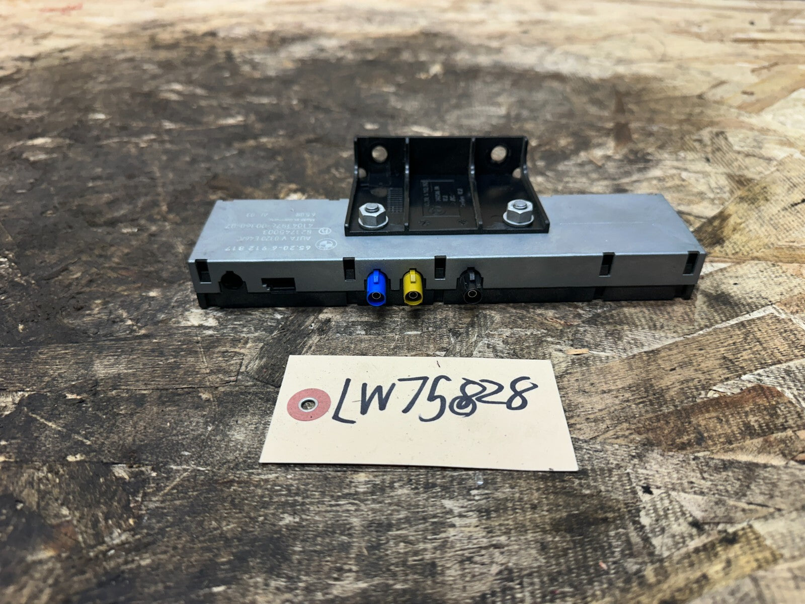 BMW 2002-2008 E85 E86 Z4 DIVERSITY ANTENNA AMPLIFIER MODULE OEM 6912817