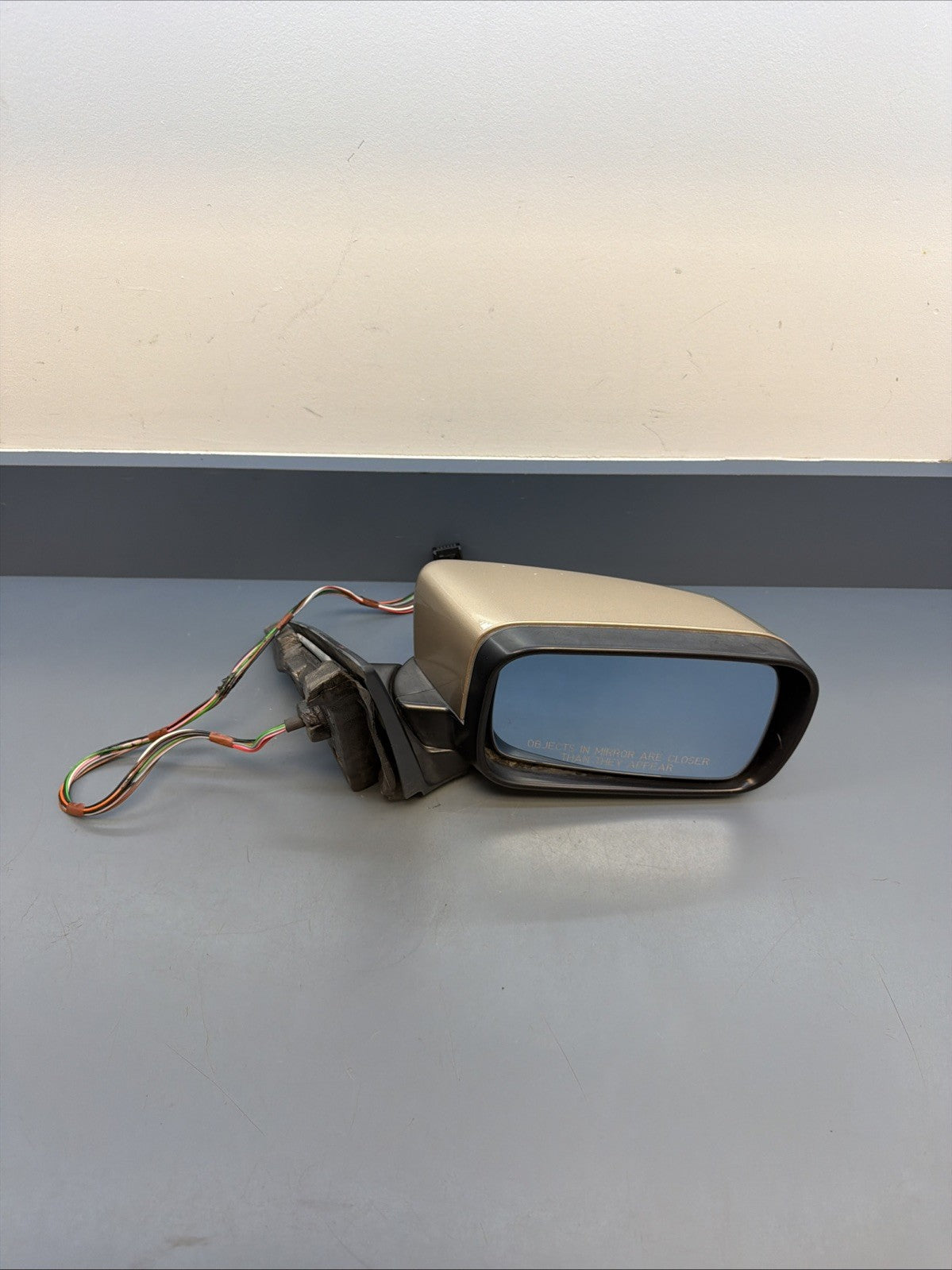 BMW E46 RIGHT PASSANGER SIDE MIRROR COMPLETE OEM BMW 0117351