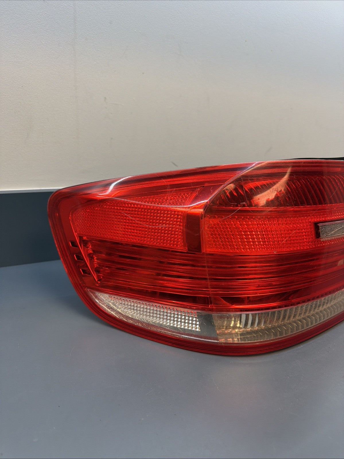 2007-10 BMW E92 3 Series Coupe Pre-LCI Outer Left Driver Taillight OEM 7174403