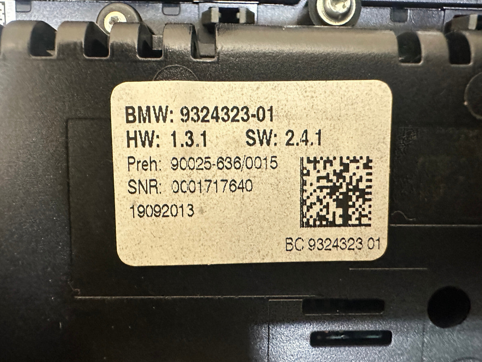 BMW 10-17 F10 5 SERIES AUDIO HEAD UNIT CLIMATE CONTROL PANEL BLACK OEM 9324323