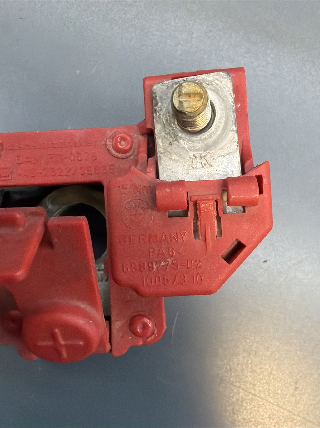 BMW E60 E61 5 SERIES OEM BATTERY POSITIVE CABLE TERMINAL 6989775