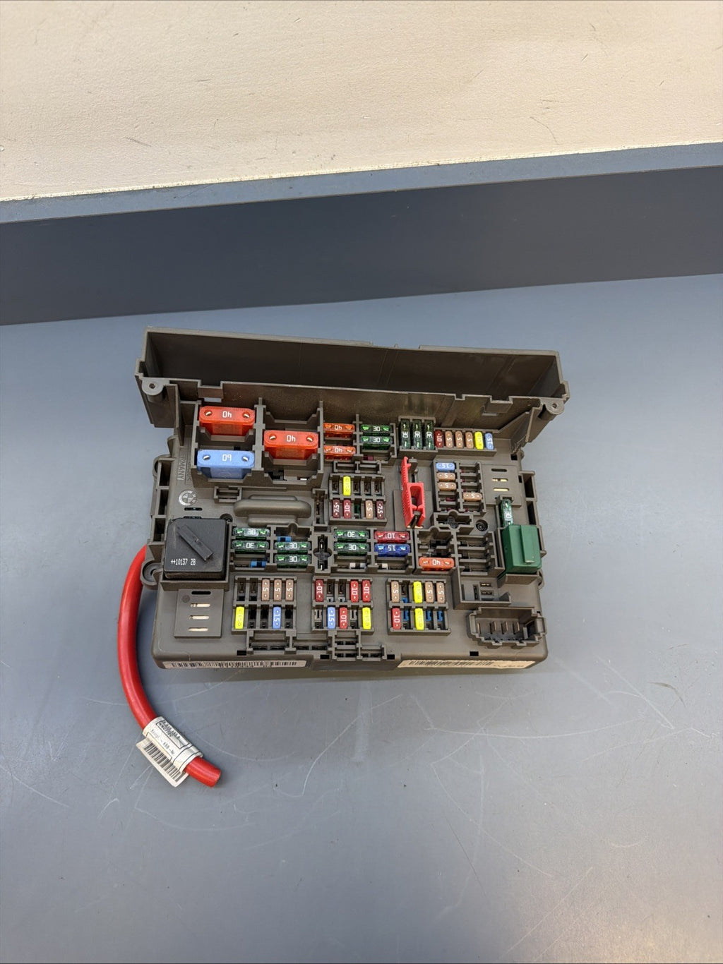 08-13 BMW 328i 335i E90 E92 E93 Front Power Distribution Fuse Box 9119444 OEM