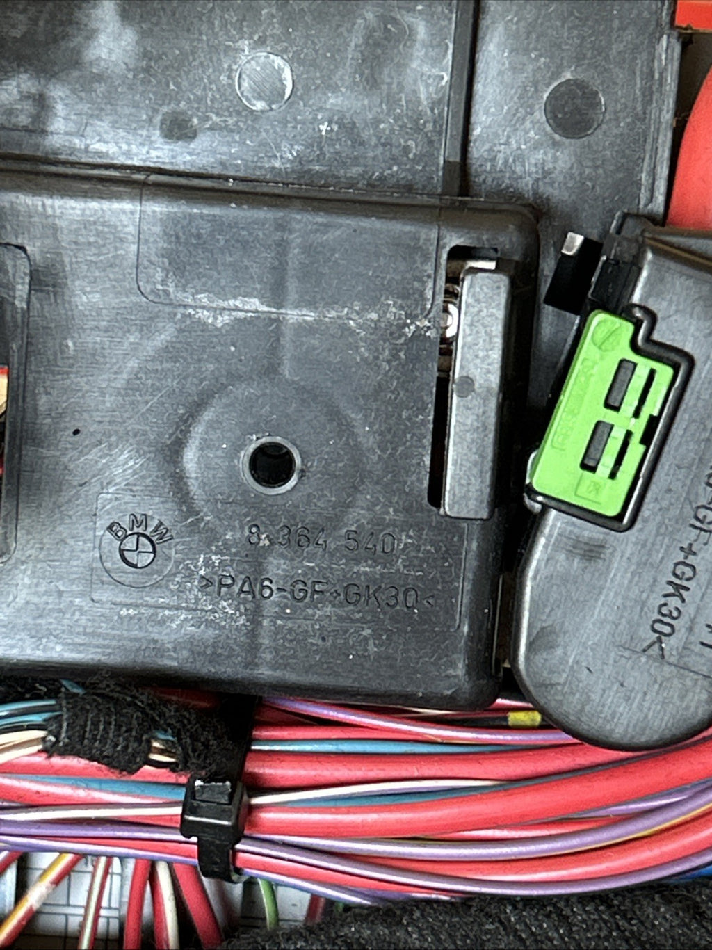 2000-05 BMW 3 Series E46 X3 Glove Box Fuse Relay Box Panel 8364542 OEM