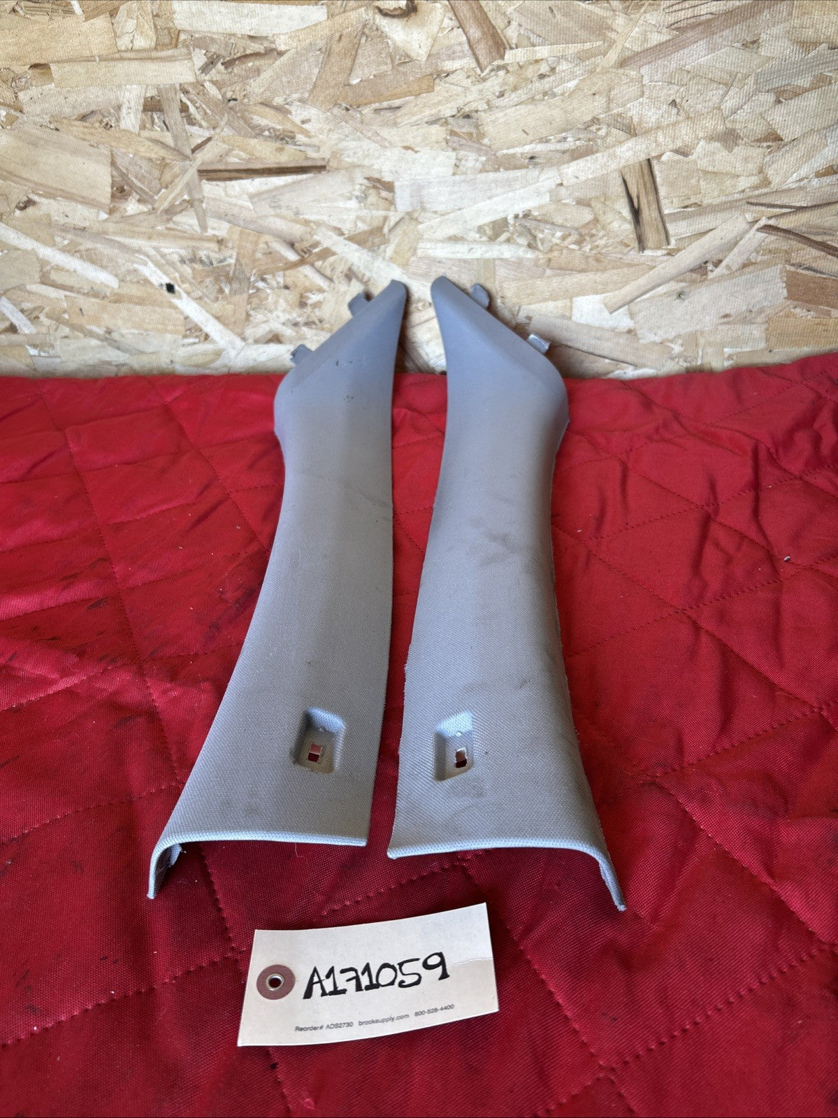 BMW E90 3 Series 4dr Front Left & Right A Pillar Cloth Trim 7058332 7058331 GREY