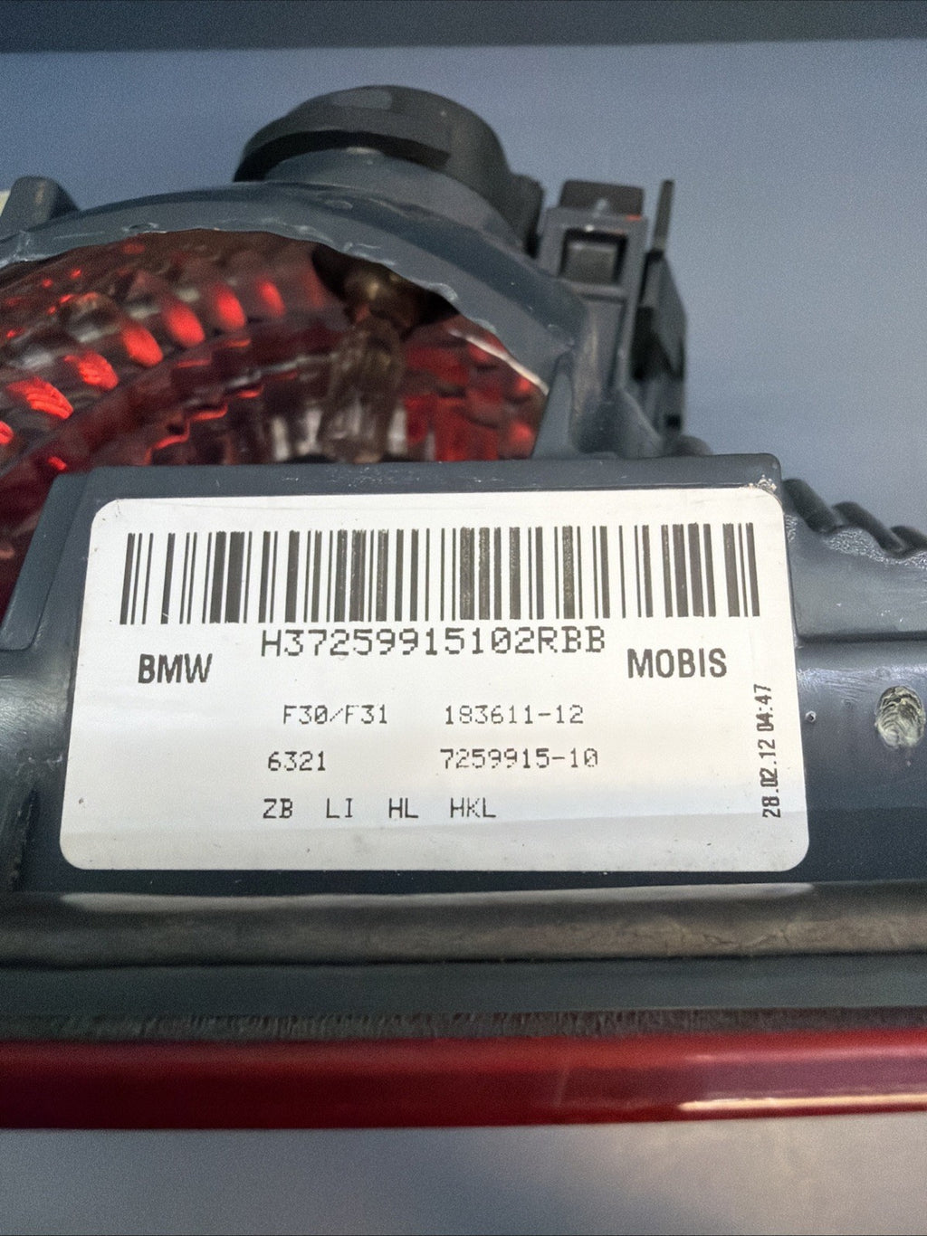 2012-2015 BMW F30 328i 3-SERIES LEFT DRIVER INNER TAIL LIGHT LAMP OEM 7259915