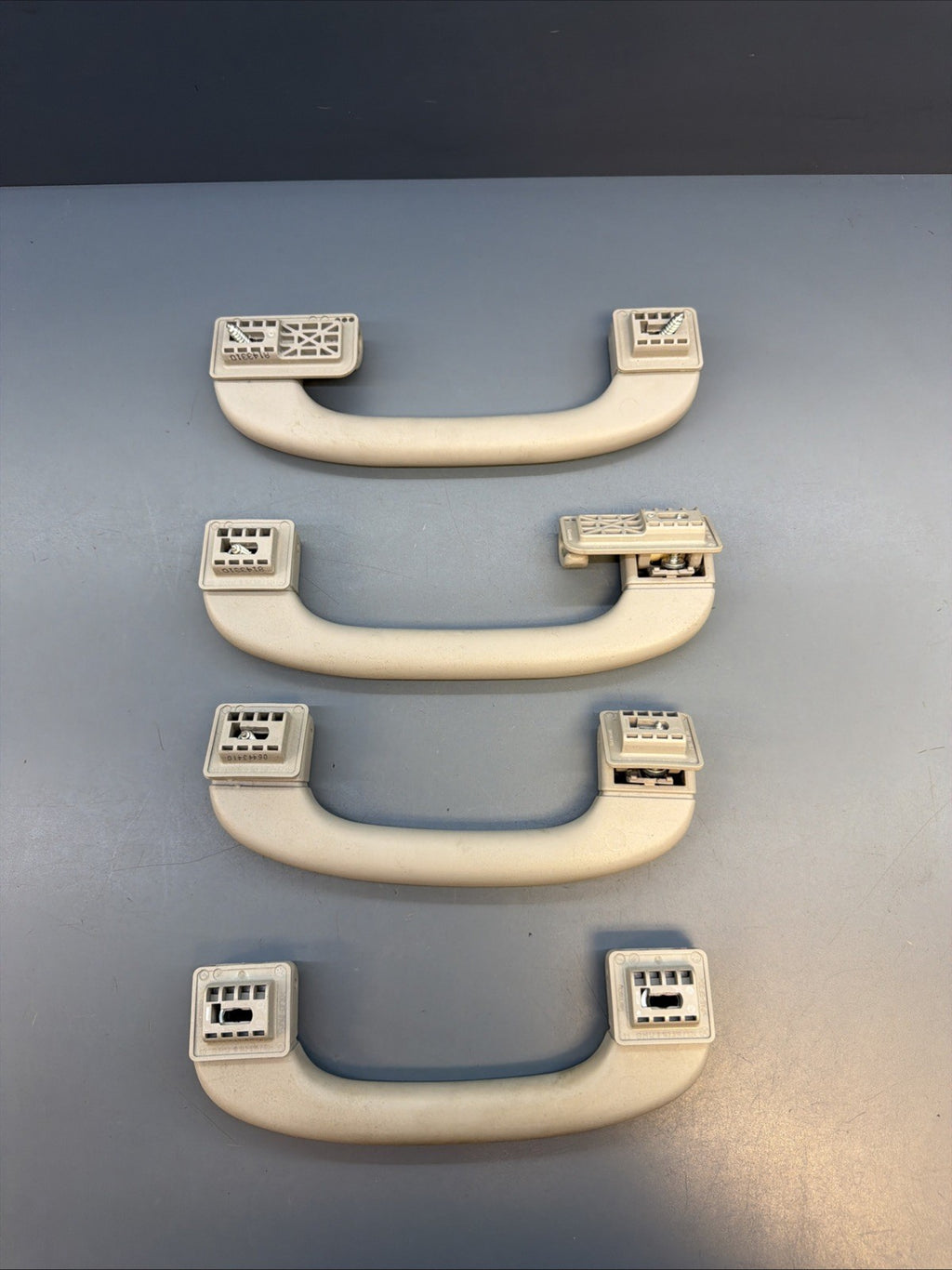 06-11 BMW E90 328I 335I INTERIOR ROOF GRAB HANDLE 7033659 OEM SET OF 4 GRAY