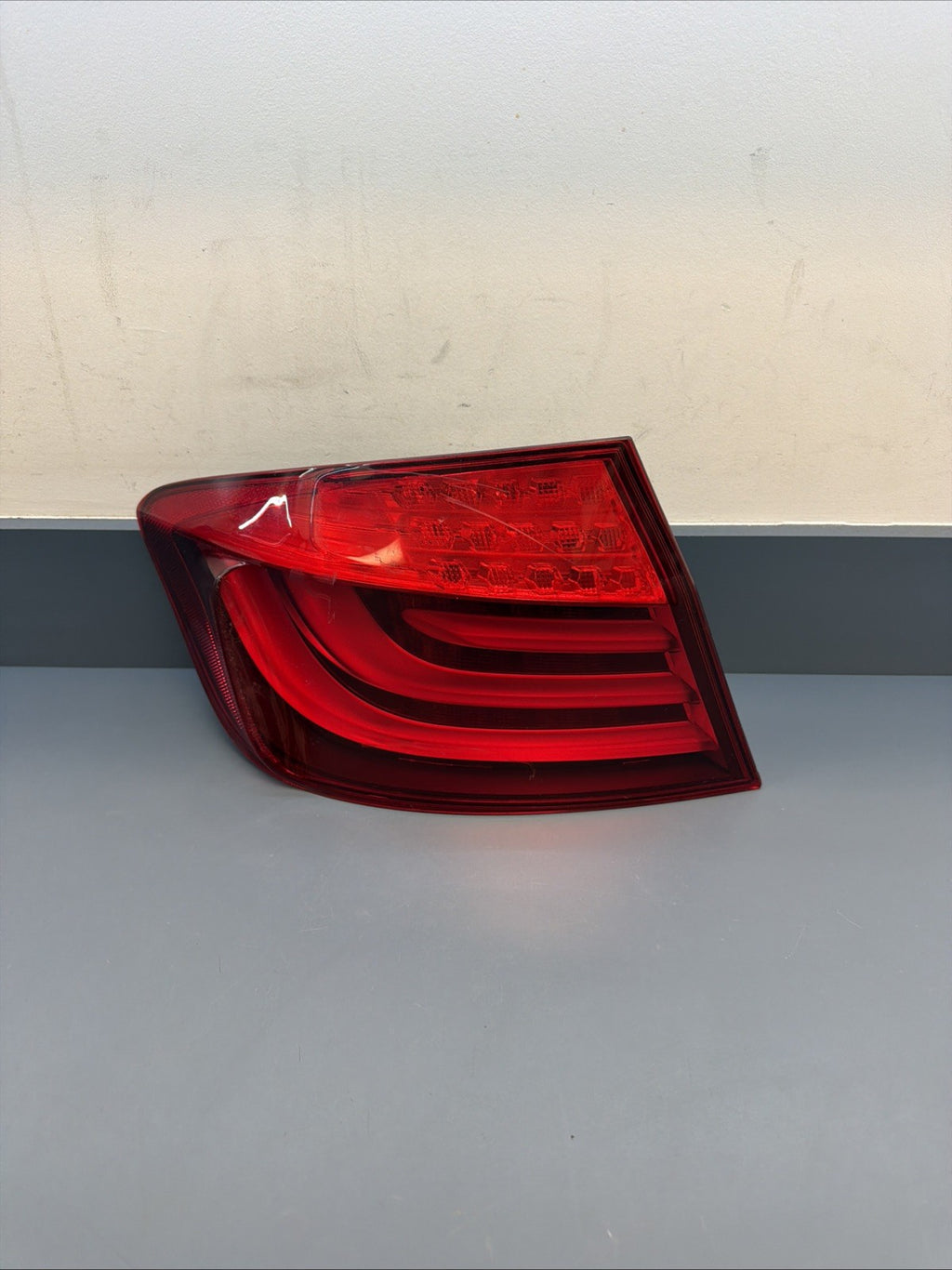 2011-2013 BMW F10 528i 535i 550i M5 TAIL LIGHT BRAKE DRIVER LEFT OEM 173462-01