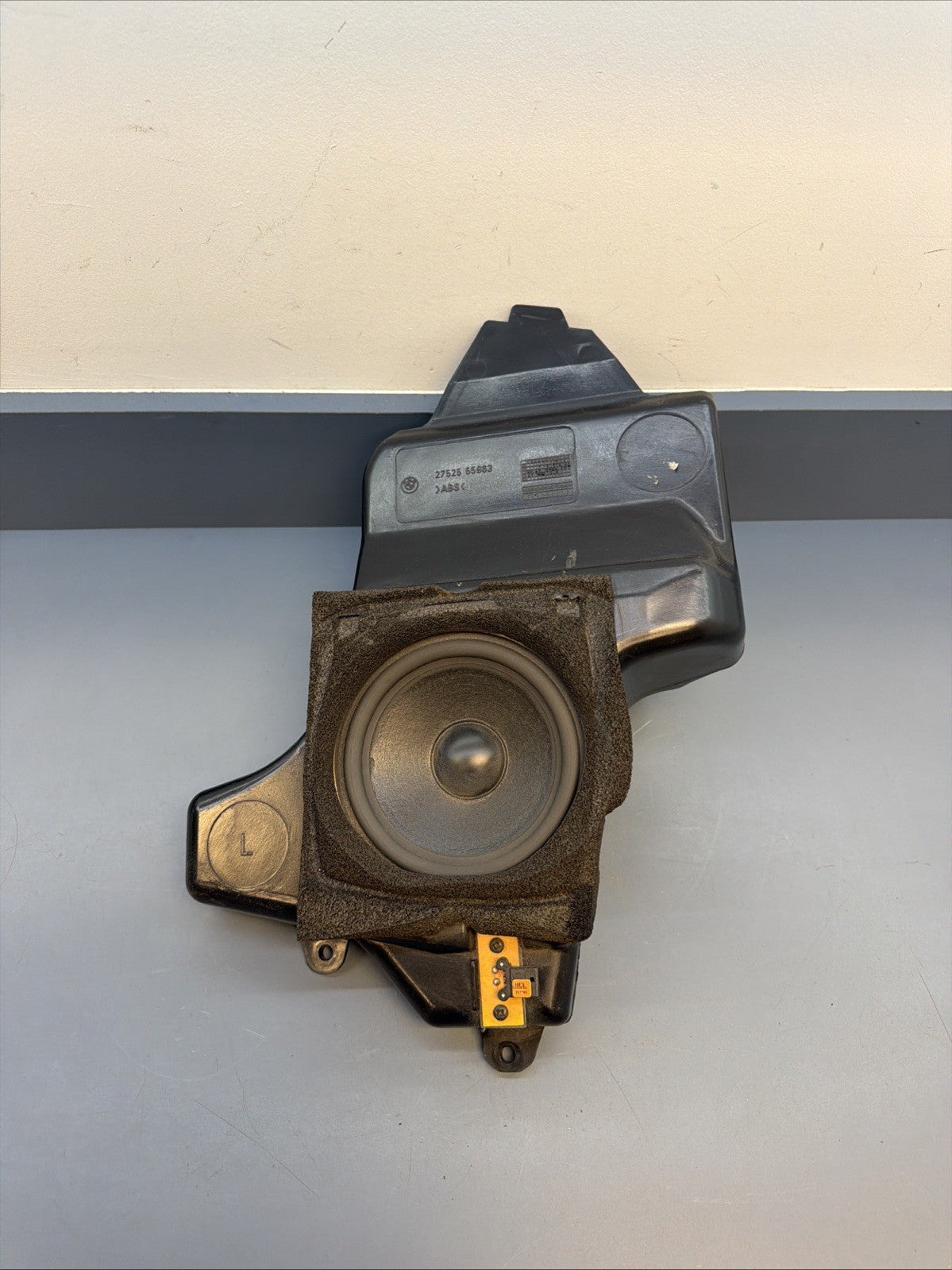 1997-2003 BMW E39 Rear Left Door Speaker OEM With Box 2752555963