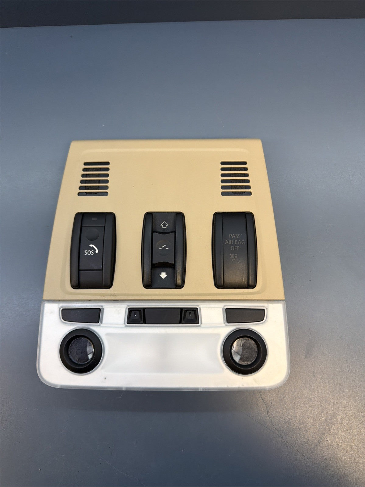 06-08 BMW E90 328i OVERHEAD CONSOLE MAP LIGHT SUNROOF SWITCH OEM 6938762 TAN