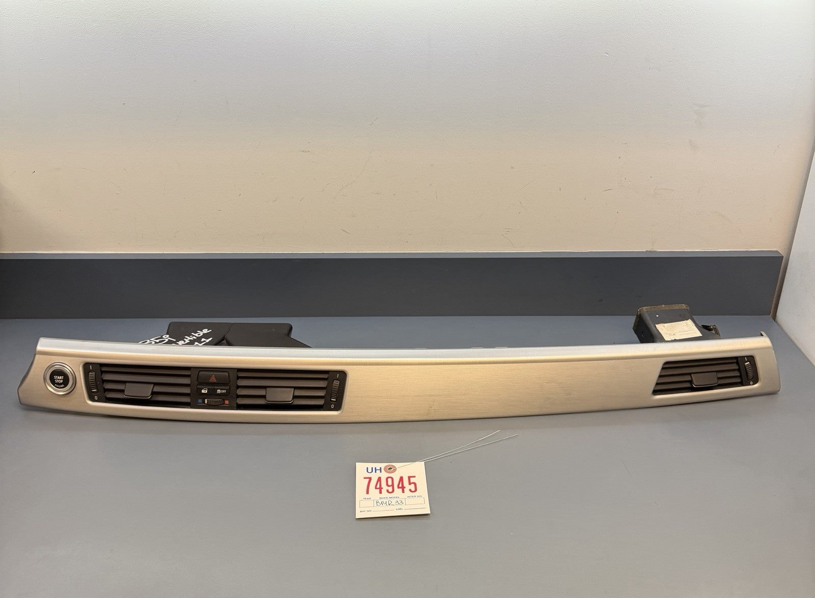 BMW 05-13 E90 3 SERIES RIGHT DASH VENT TRIM ALUMINUM OEM 9147391 *NOTE*