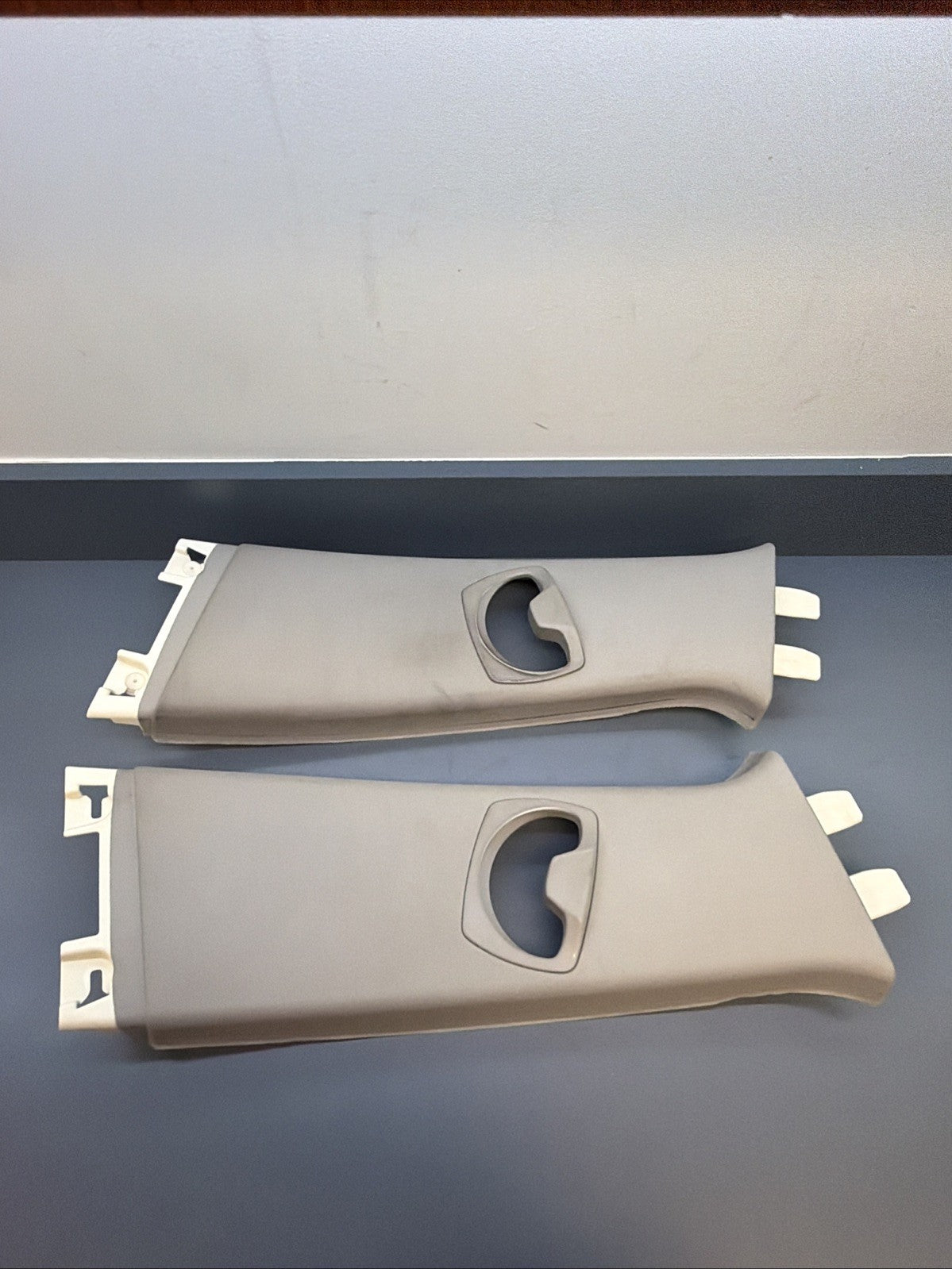 07-11 BMW 335i 328i E91 Left & Right Upper Door Seatbelt B Pillar set 7058335/36