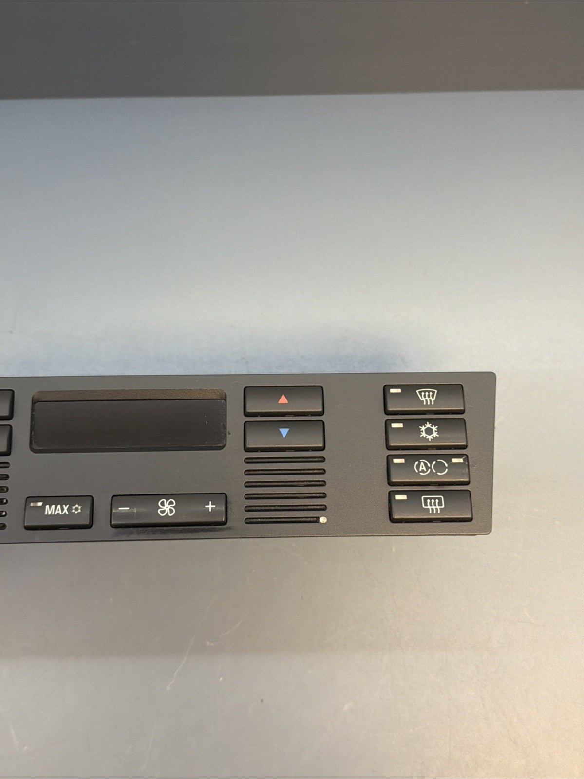 96–03 BMW E39 525i 530i 540i M5 Climate Control Unit Digital AC Heater 6916641