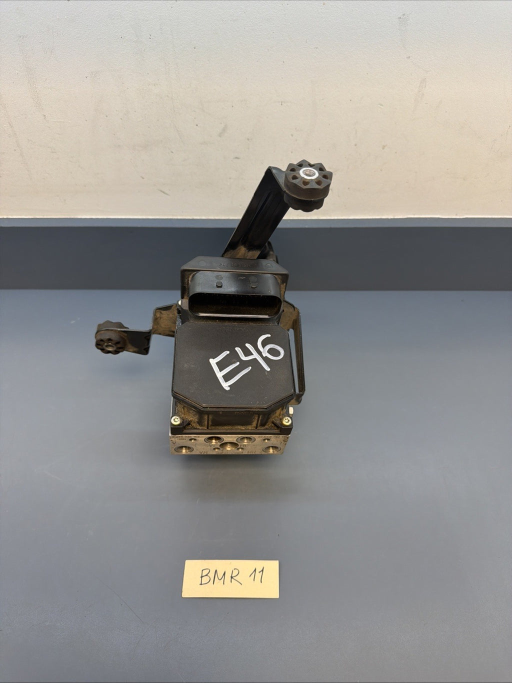 BMW 97-06 E46 3 SERIES ABS BRAKE PUMP+CONTROLLER OEM 6762113