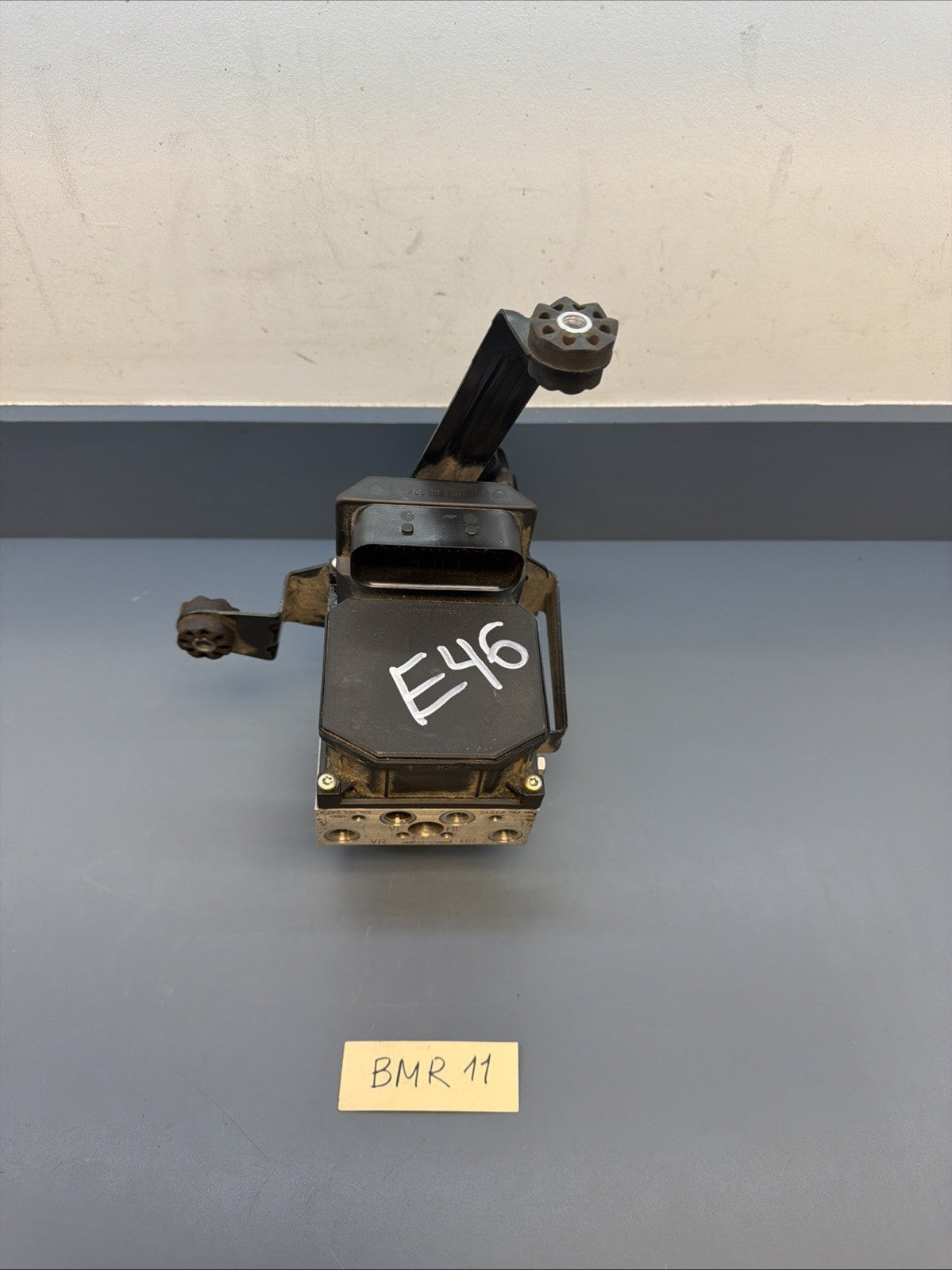 BMW 97-06 E46 3 SERIES ABS BRAKE PUMP+CONTROLLER OEM 6762113