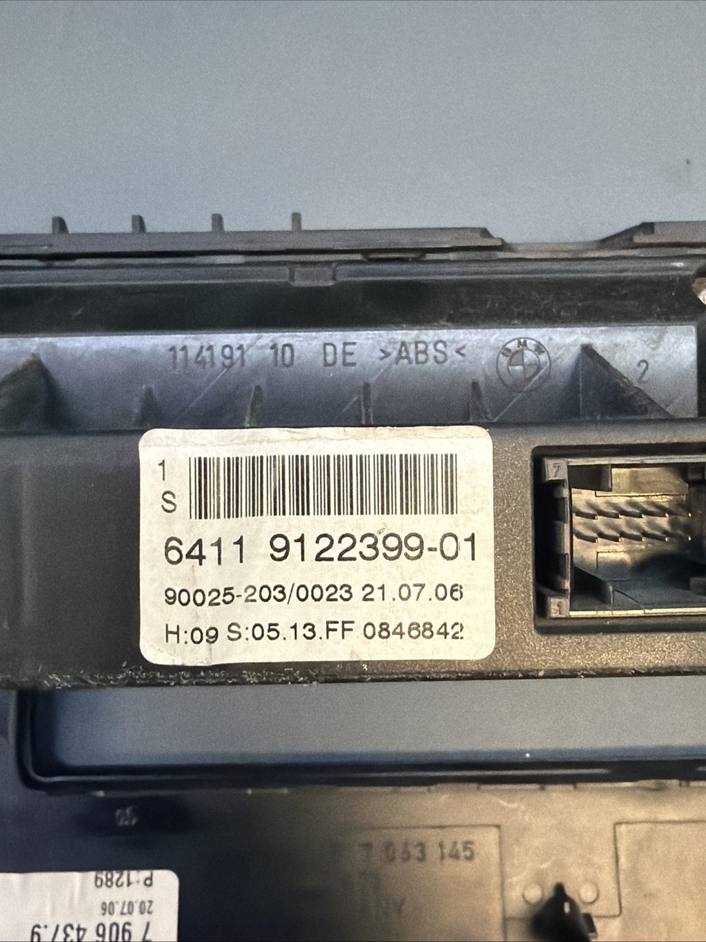 2004-2010 BMW E60 E63 E64 5 6 SERIES AC Heat Temp Climate Control Bezel 9122399