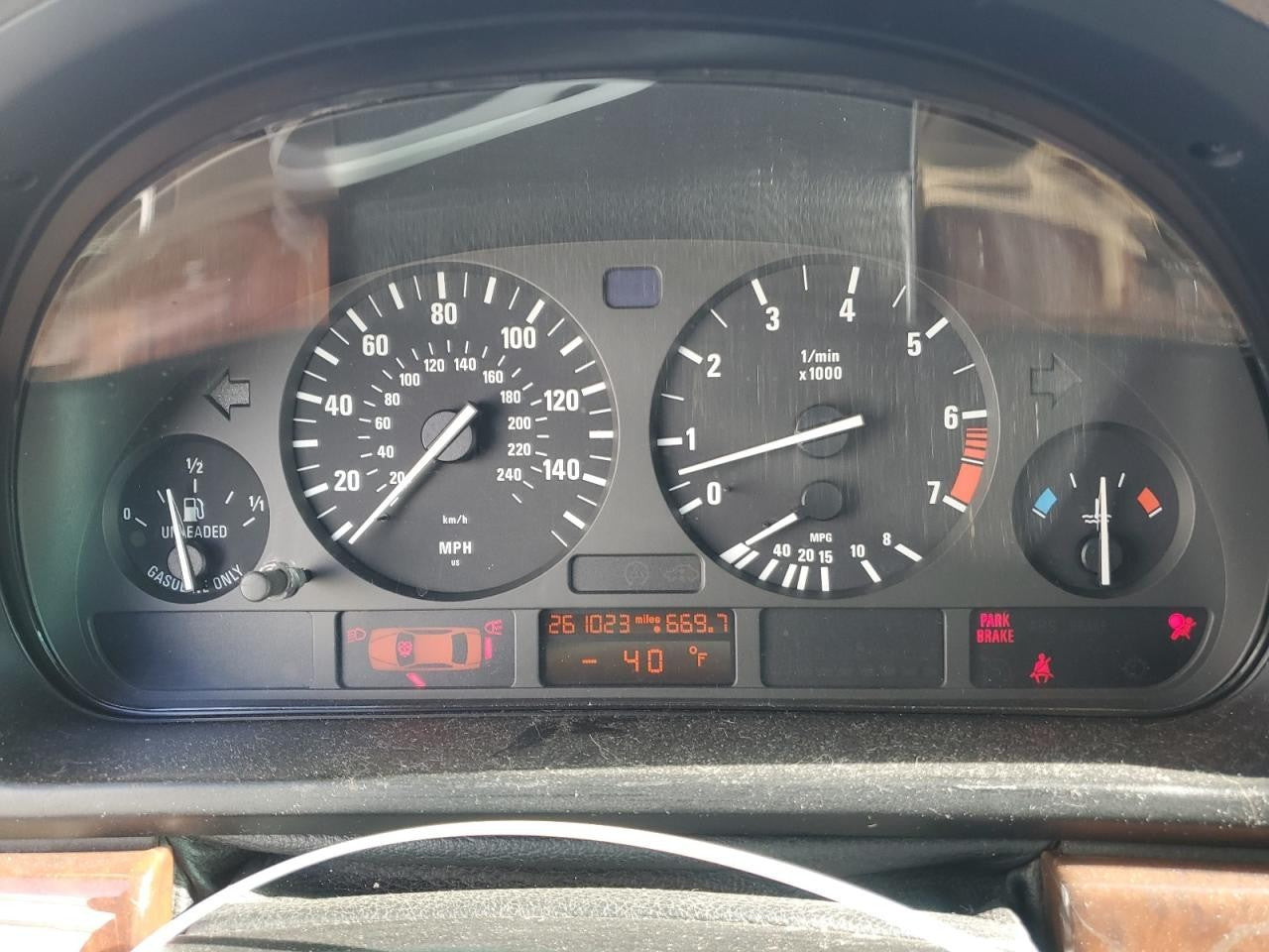 BMW OEM E39 525 528 530 FRONT CLUSTER SPEEDOMETER INSTRUMENT GAUGE 97-03 261K
