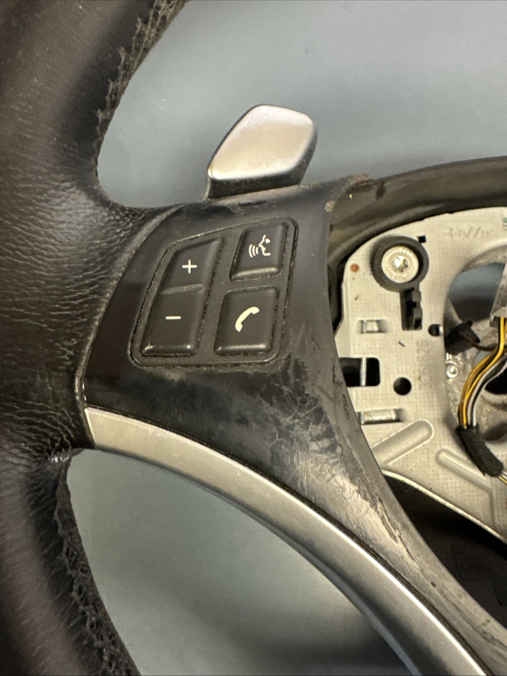 BMW 06-12 E90 E88 NON HEATED SPORT STEERING PADDLE SHIFT BLACK LEATHER 6781086