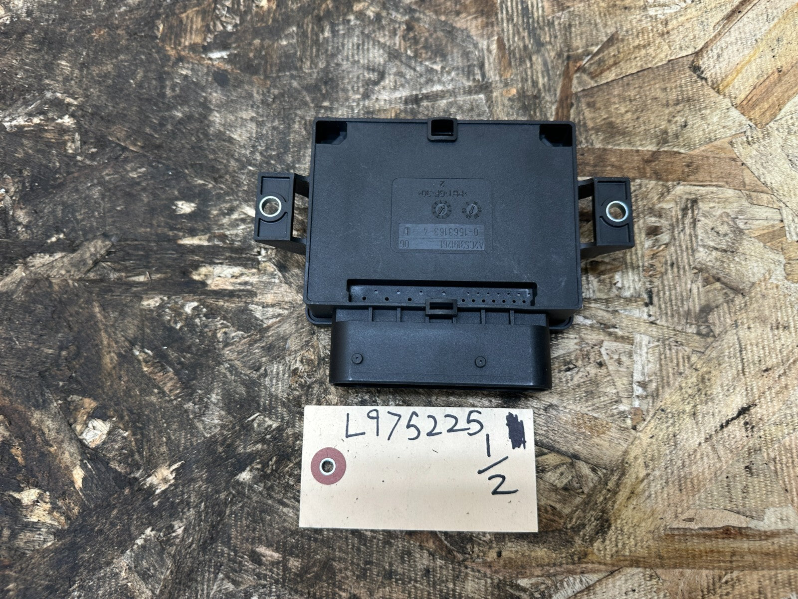 BMW 2011-2017 F25 X3 PARKING BRAKE CONTROL MODULE OEM 32620264