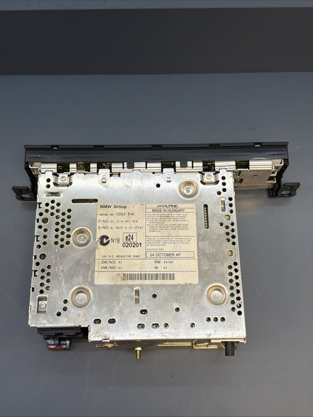 99-06 BMW E46 PROFESSIONAL BUSINESS CD AM FM TUNER PLAYER UNIT OEM 6943429