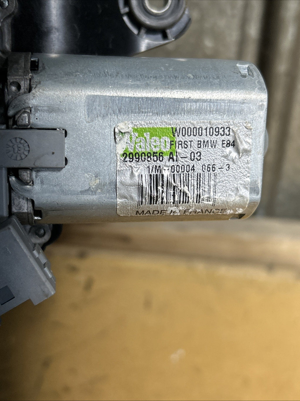 2010-2015 BMW E84 X1 REAR HATCH WIPER MOTOR OEM 2990856