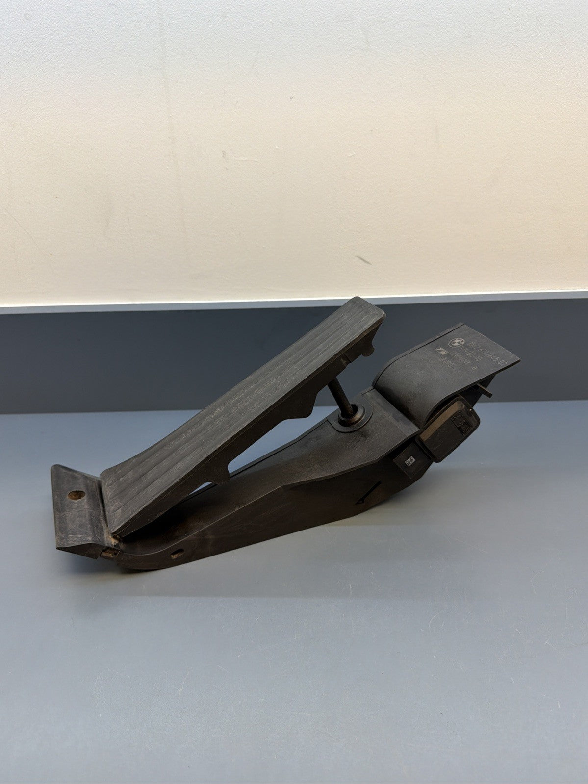 BMW E60 E90 E92 F06 F10 F12 E70 Gas Accelerator Foot Pedal Sensor 6772645 OEM